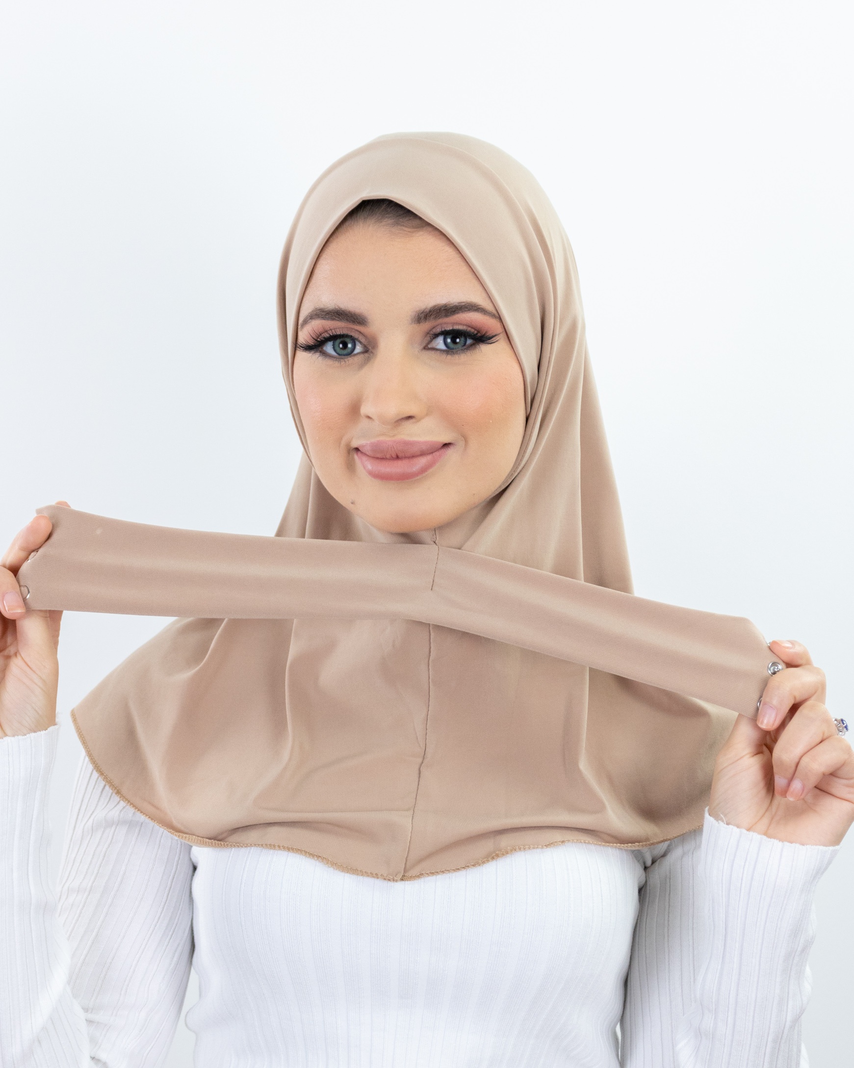 Hijab cagoule à enfiler à bouton pression Lycra (Couleurs : Noir)