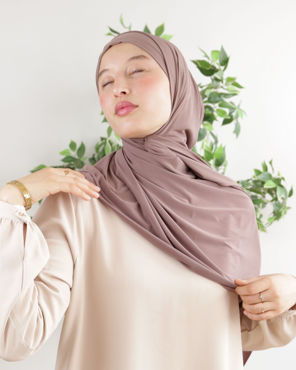 Hijab à enfiler en jersey Premium Lycra 2 mètres — free download