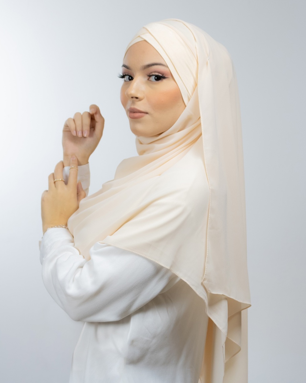 Hijab à enfiler avec Bonnet intégré - Confortable, Pratique et Élégant  LAMIS HIJAB